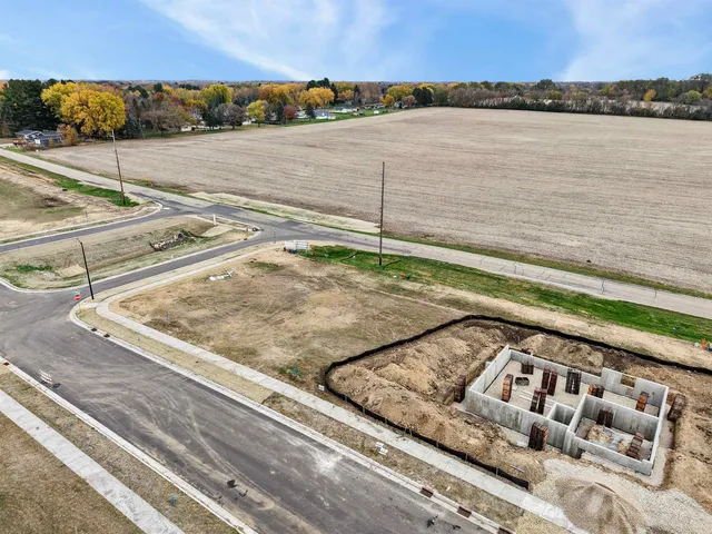 $119,900 | 325 Dahlia, Stoughton, WI 53589