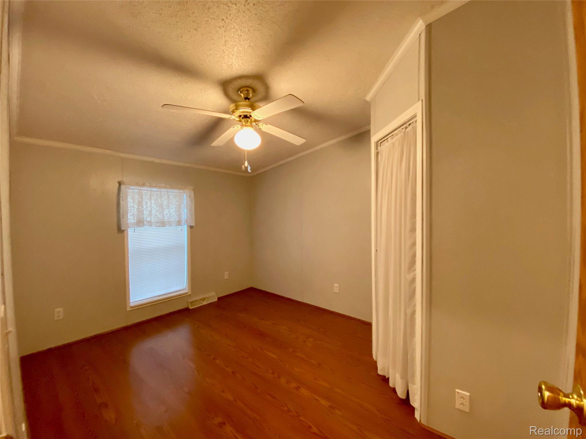 2914 East Hunters Creek Road Metamora, MI 48455 - Photo 29 of 33 Bedroom 2