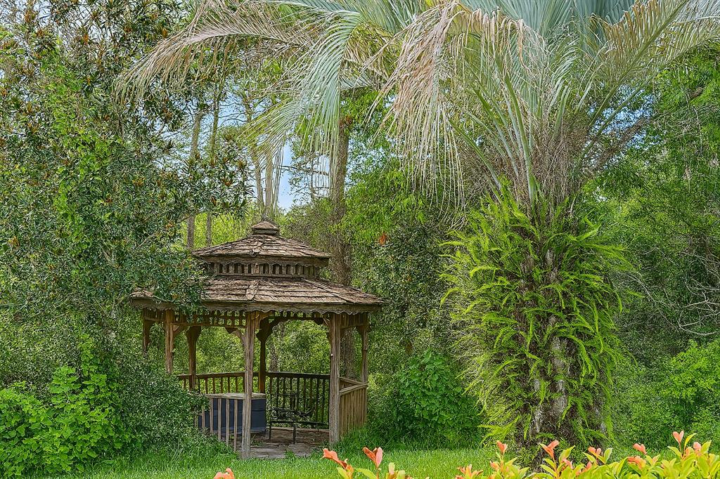 10039 Hernando Ridge Road Weeki Wachee, FL 34613 - Photo 23 of 29