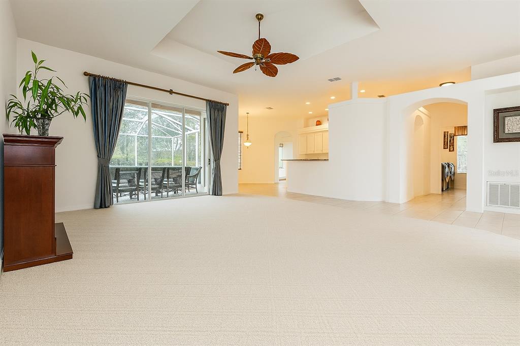 10039 Hernando Ridge Road Weeki Wachee, FL 34613 - Photo 6 of 29