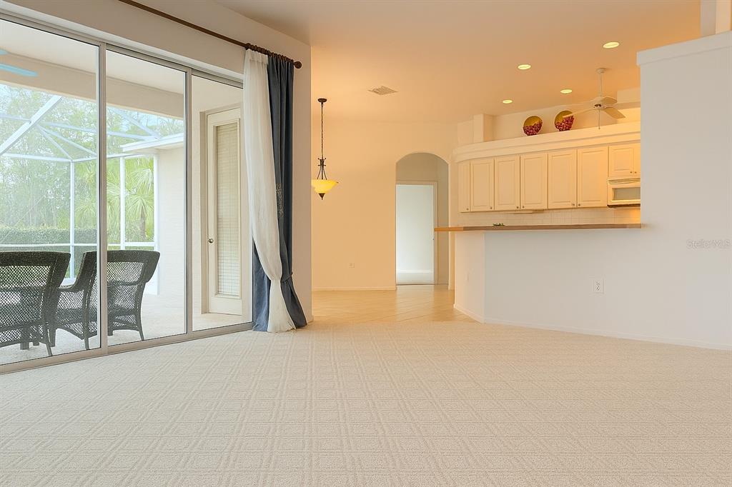 10039 Hernando Ridge Road Weeki Wachee, FL 34613 - Photo 7 of 29