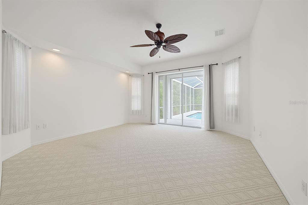 10039 Hernando Ridge Road Weeki Wachee, FL 34613 - Photo 9 of 29