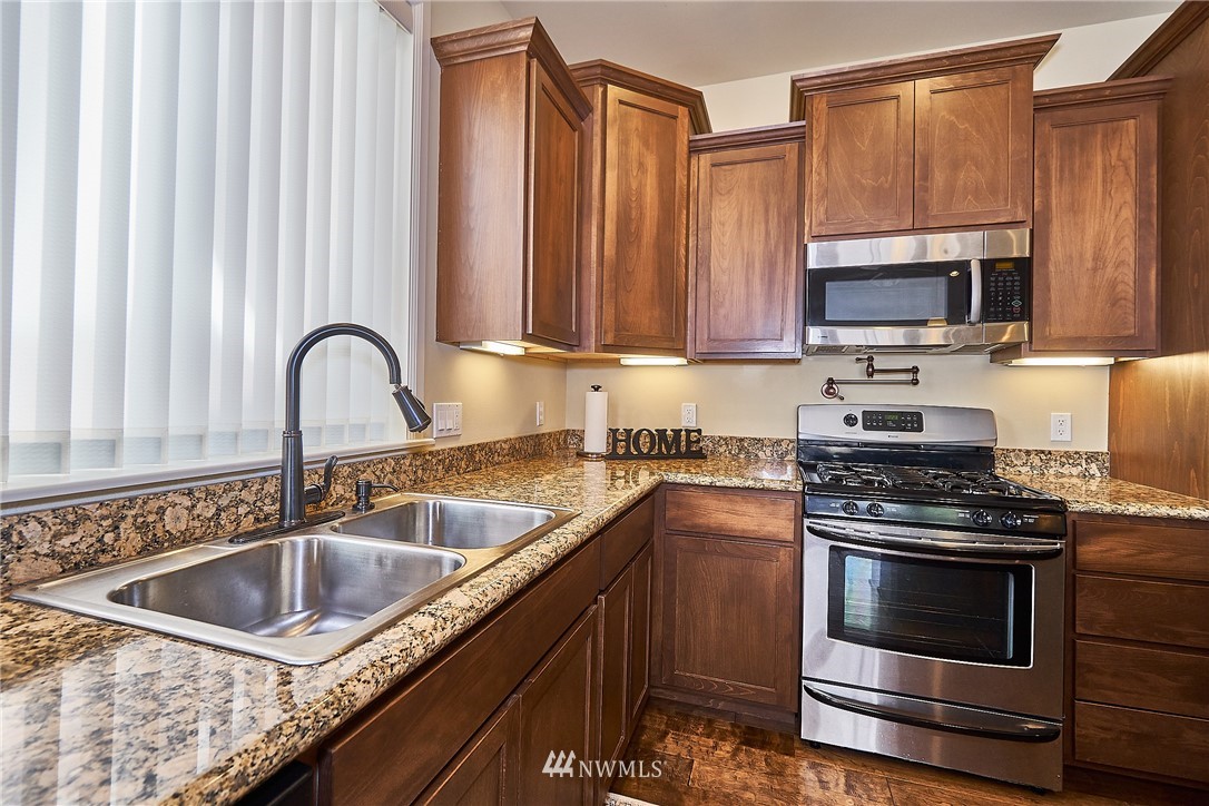 5120 Northeast 8th Street Renton, WA 98059 - Photo 15 of 28 Gallery Image 15