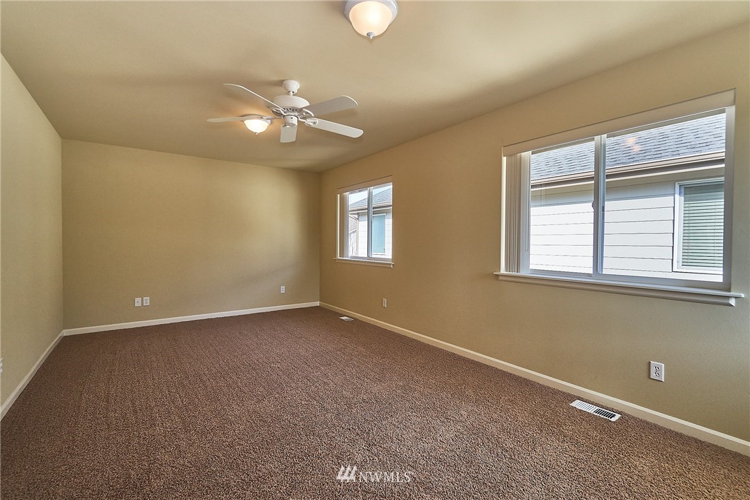 5120 Northeast 8th Street Renton, WA 98059 - Photo 21 of 28 Gallery Image 21
