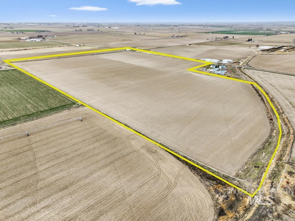 3900 North (52 /- Acres) Filer, ID 83328 - Photo 12 of 29 Overview of rural landscape featuring large plots for crops and property parcel outlined