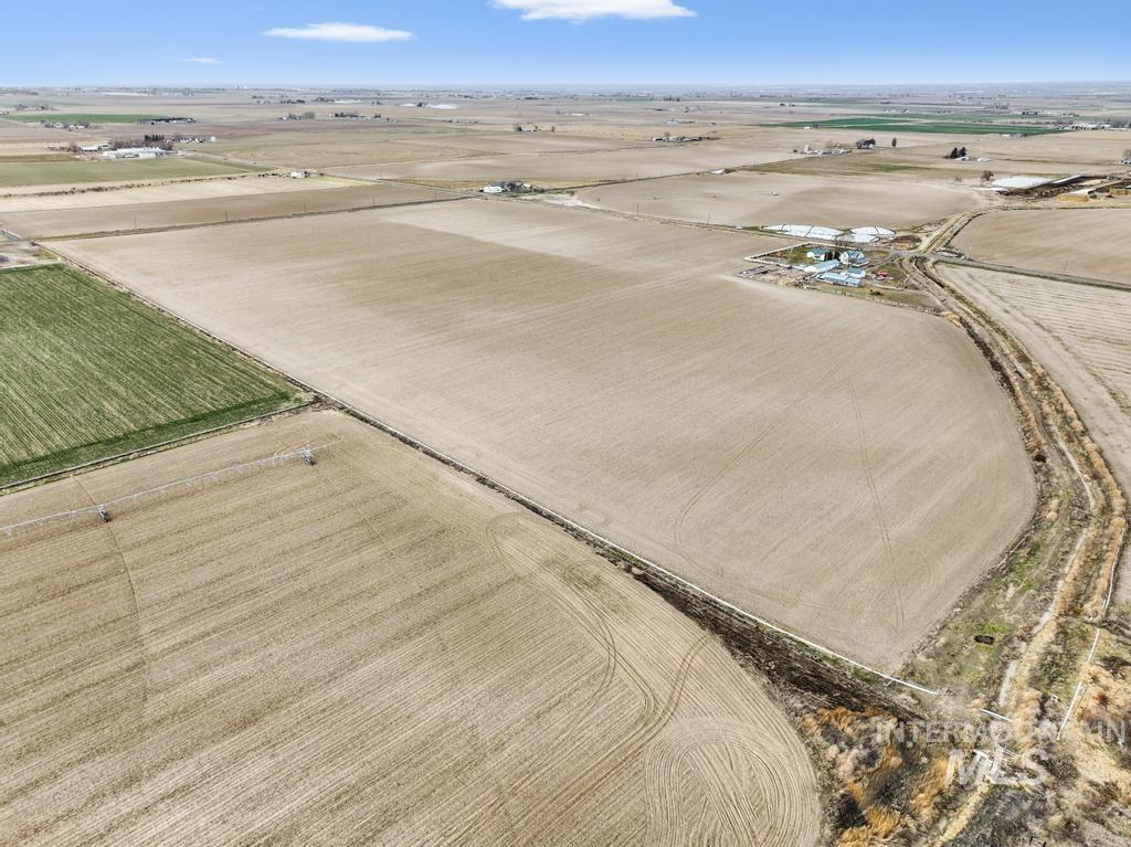 3900 North (52 /- Acres) Filer, ID 83328 - Photo 13 of 29 Overview of rural landscape featuring abundant farmland
