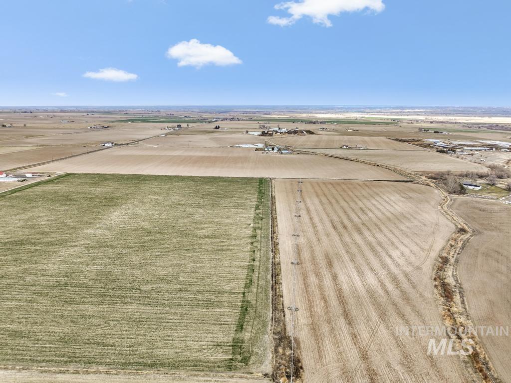3900 North (52 /- Acres) Filer, ID 83328 - Photo 14 of 29 View of rural area featuring abundant farmland