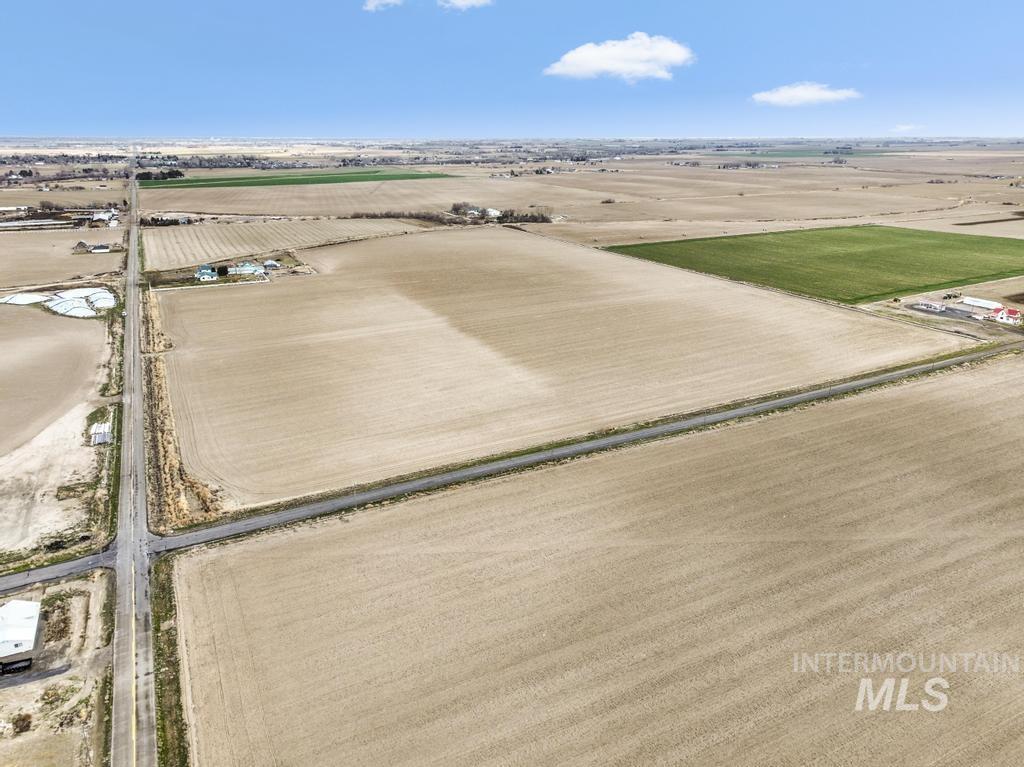 3900 North (52 /- Acres) Filer, ID 83328 - Photo 21 of 29 Overview of rural landscape with large plots for crops
