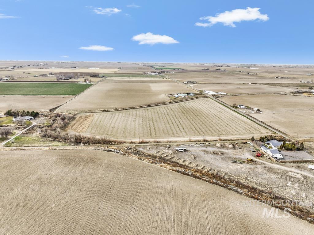 3900 North (52 /- Acres) Filer, ID 83328 - Photo 8 of 29 Overview of rural landscape featuring farmland