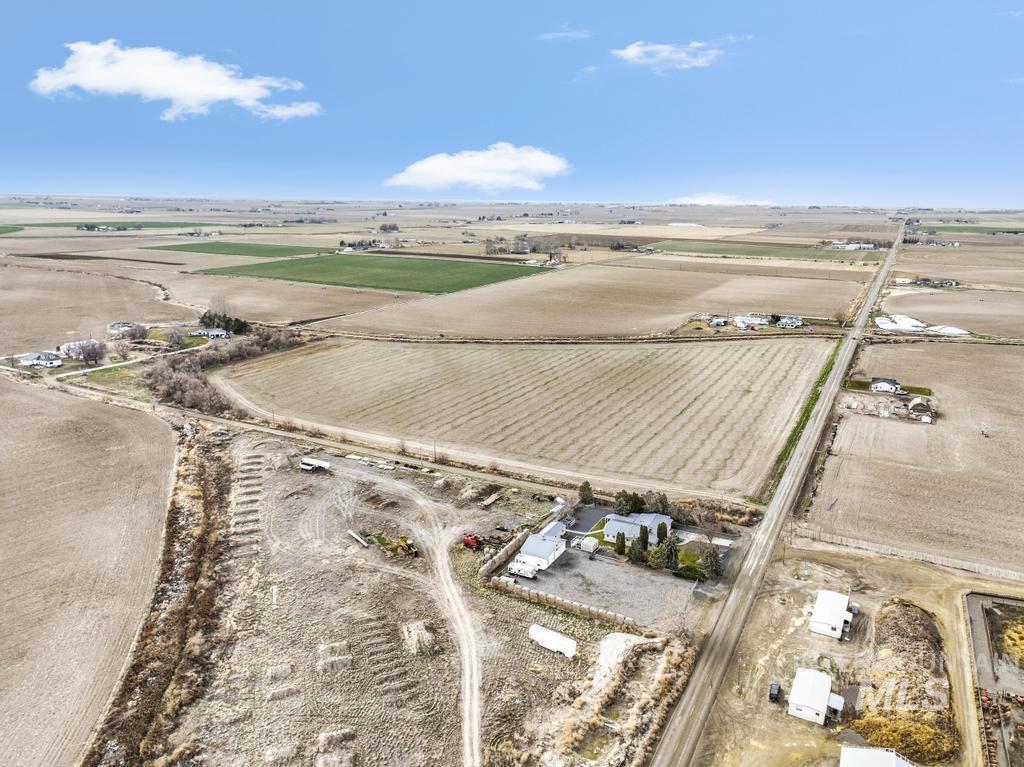 3900 North (52 /- Acres) Filer, ID 83328 - Photo 9 of 29 Overview of rural landscape with farmland