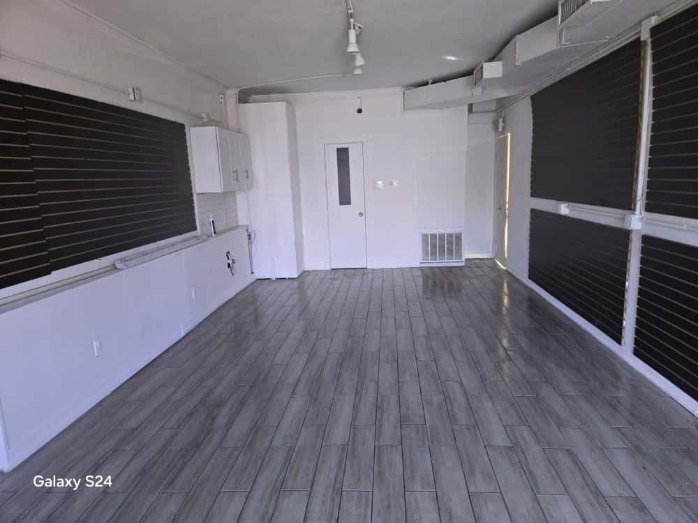 2423 Emancipation Avenue, Unit 2 Houston, TX 77004 - Photo 9 of 10