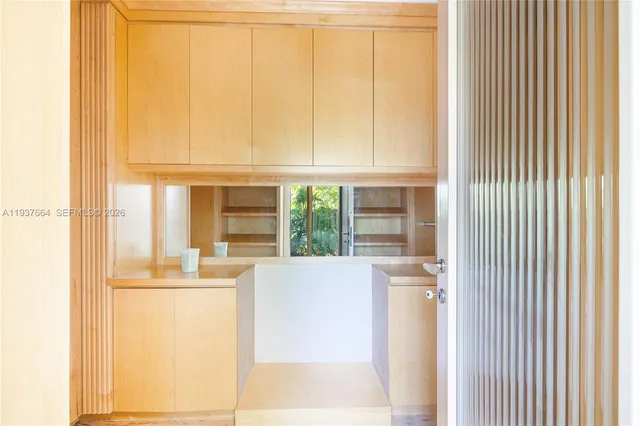 $14,000 | 1375 North Biscayne Point Road, Miami Beach, FL 33141