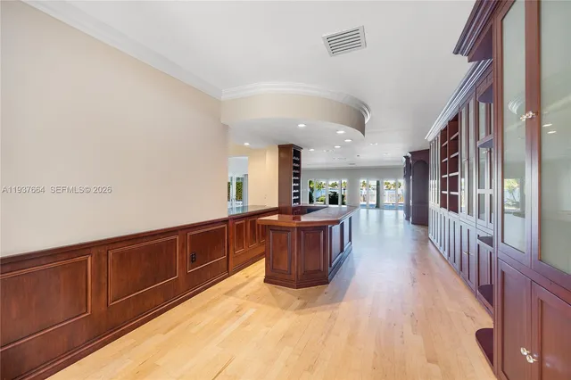 $14,000 | 1375 North Biscayne Point Road, Miami Beach, FL 33141
