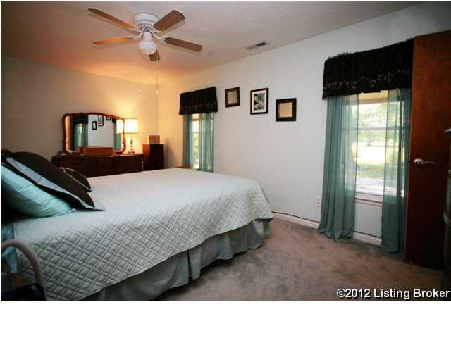 4406 Lambert Road Louisville, KY 40219 - Photo 12 of 23 Additional Photo