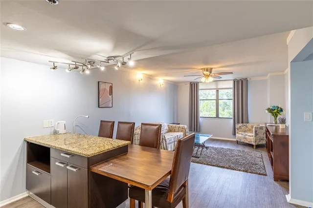 $2,090 | 701 South Madison Avenue, Unit 401, Clearwater, FL 33756