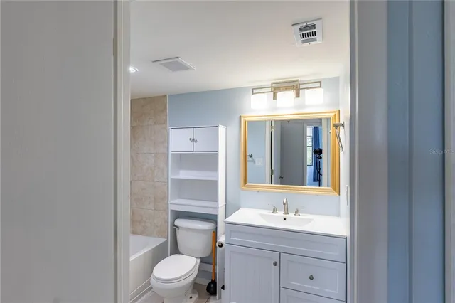 $2,090 | 701 South Madison Avenue, Unit 401, Clearwater, FL 33756