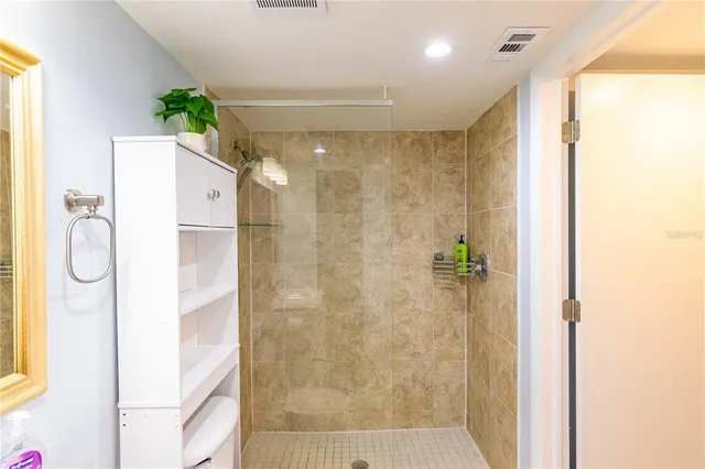 $2,090 | 701 South Madison Avenue, Unit 401, Clearwater, FL 33756