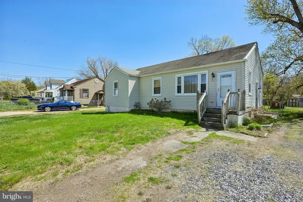 $200,000 | 314 Lake Avenue, Williamstown, NJ 08094