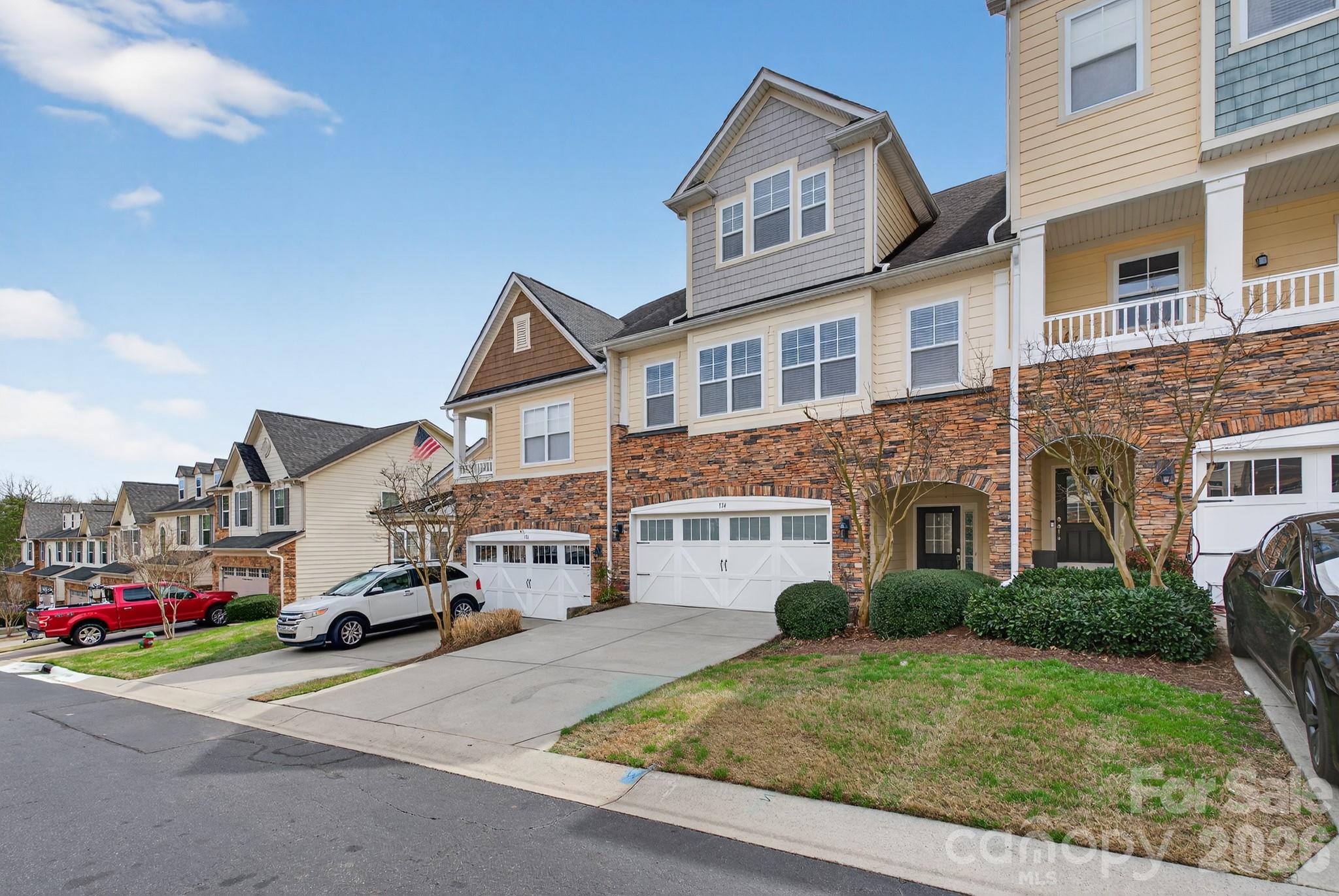 114 Inlet Point Drive Tega Cay, SC 29708 - Photo 2 of 37