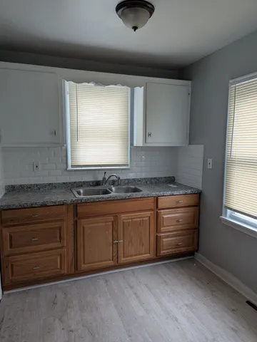 $1,275 | 17434 Winston Street, Detroit, MI 48219