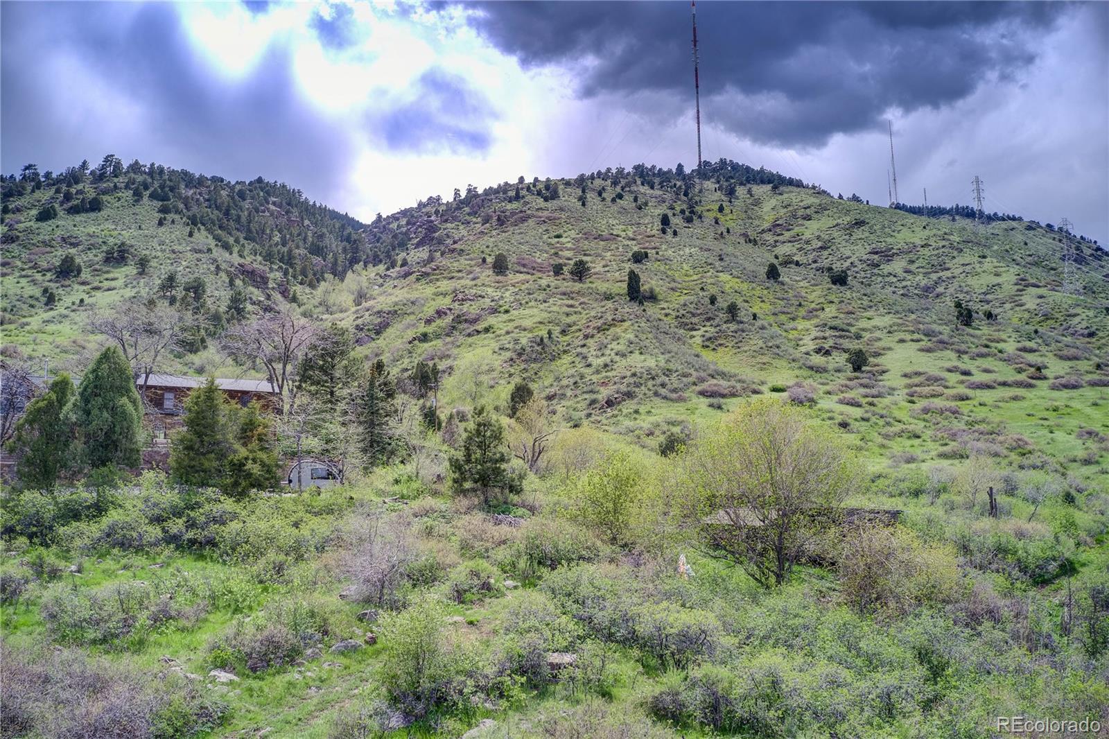 854 Shelton Road Golden, CO 80401 - Photo 29 of 31 a view of a bunch of a building