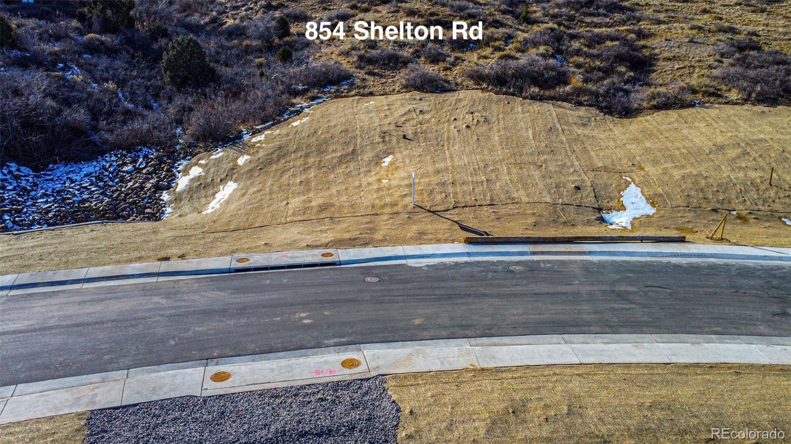 854 Shelton Road Golden, CO 80401 - Photo 9 of 20 a view of wooden floor