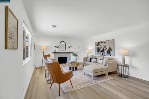 $770,000 | 3573 Falcon Drive, Concord, CA 94520