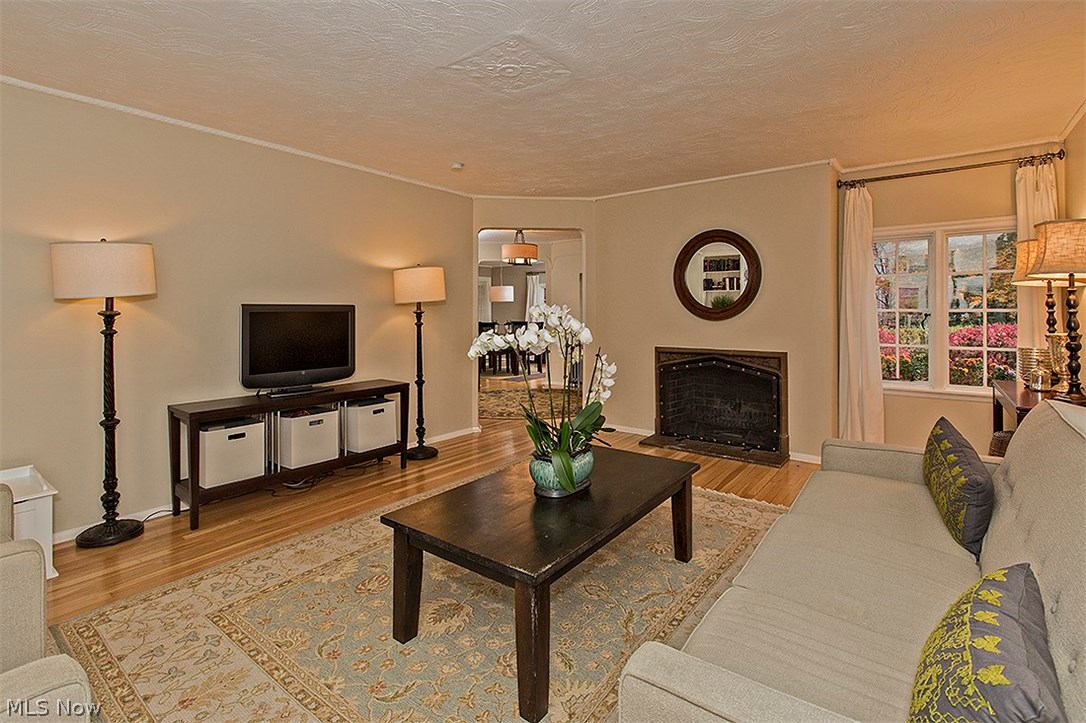 1335 Yellowstone Road Cleveland, OH 44121 - Photo 3 of 25 Gallery Image 3