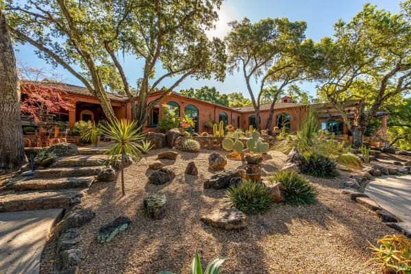 $5,250,000 | 5975 Silverado Trail, Napa, CA 94558