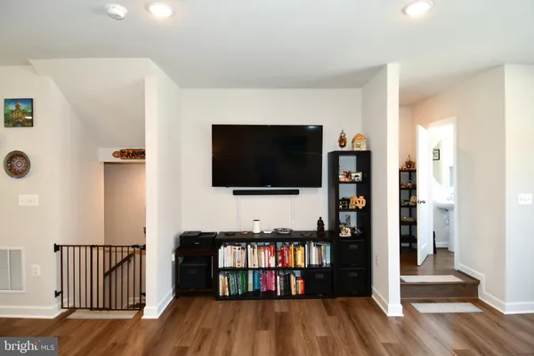 $4,200 | 7211 Mountaineer Drive, Alexandria, VA 22306