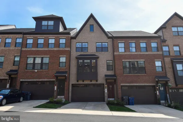 $4,200 | 7211 Mountaineer Drive, Alexandria, VA 22306