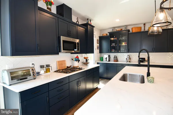 $4,200 | 7211 Mountaineer Drive, Alexandria, VA 22306