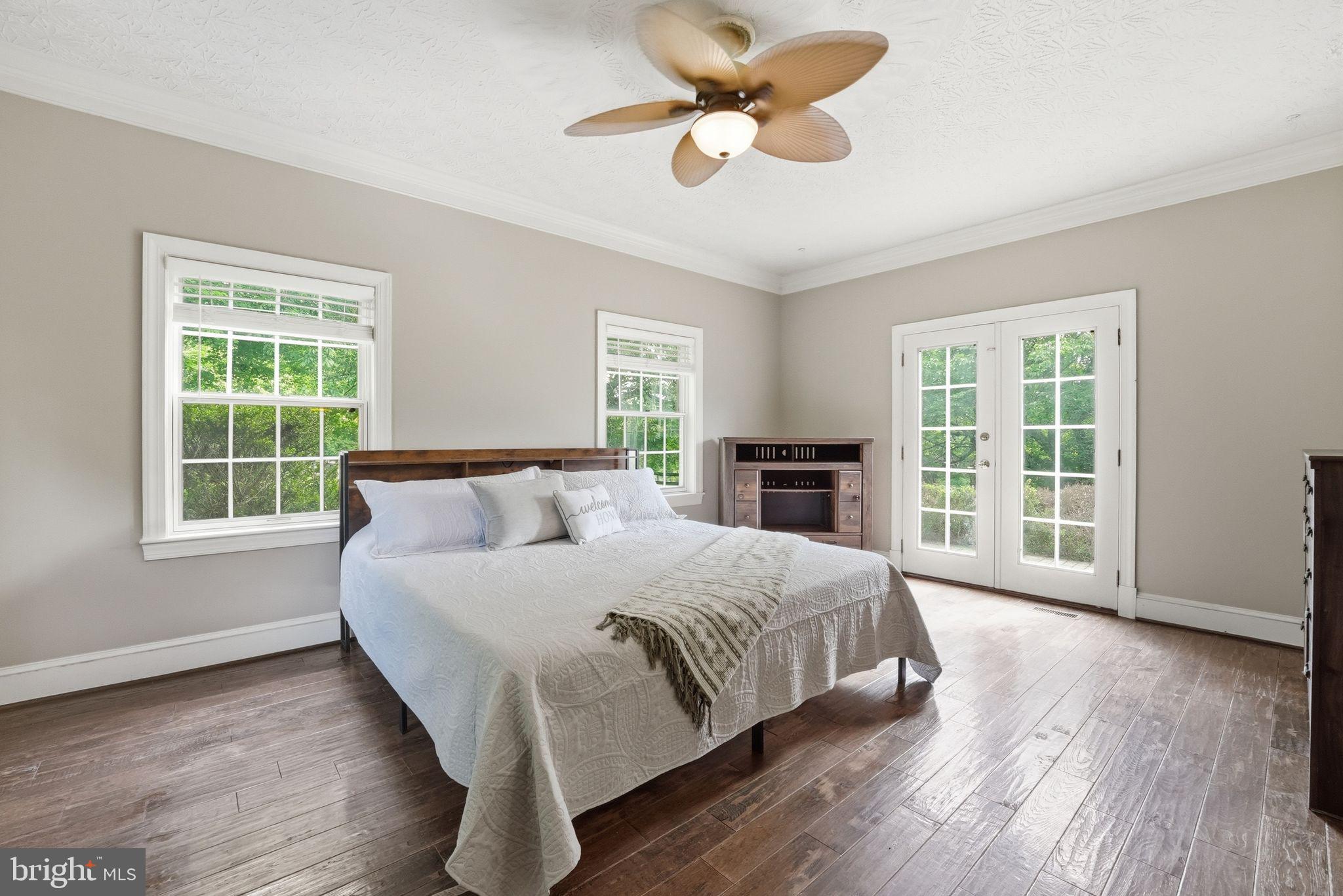 7724 Cannonball Gate Road Warrenton, VA 20186 - Photo 34 of 98 Main Level Bedroom
