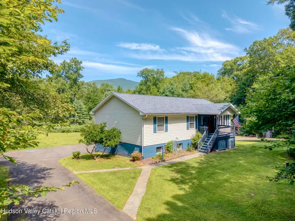 $550,000 | 58 Kelder Highway, Olivebridge, NY 12461