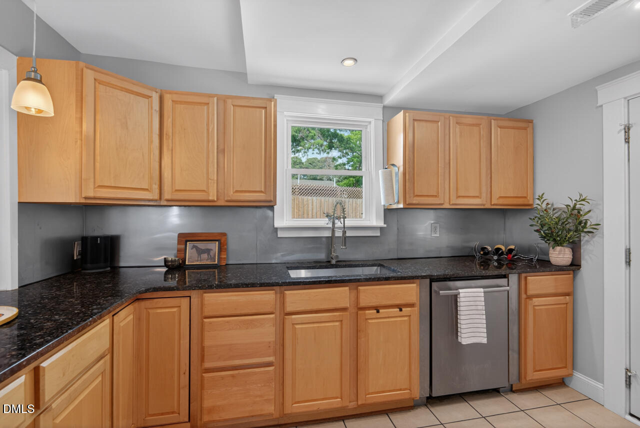 1225 Lynn Road Durham, NC 27703 - Photo 15 of 47 25