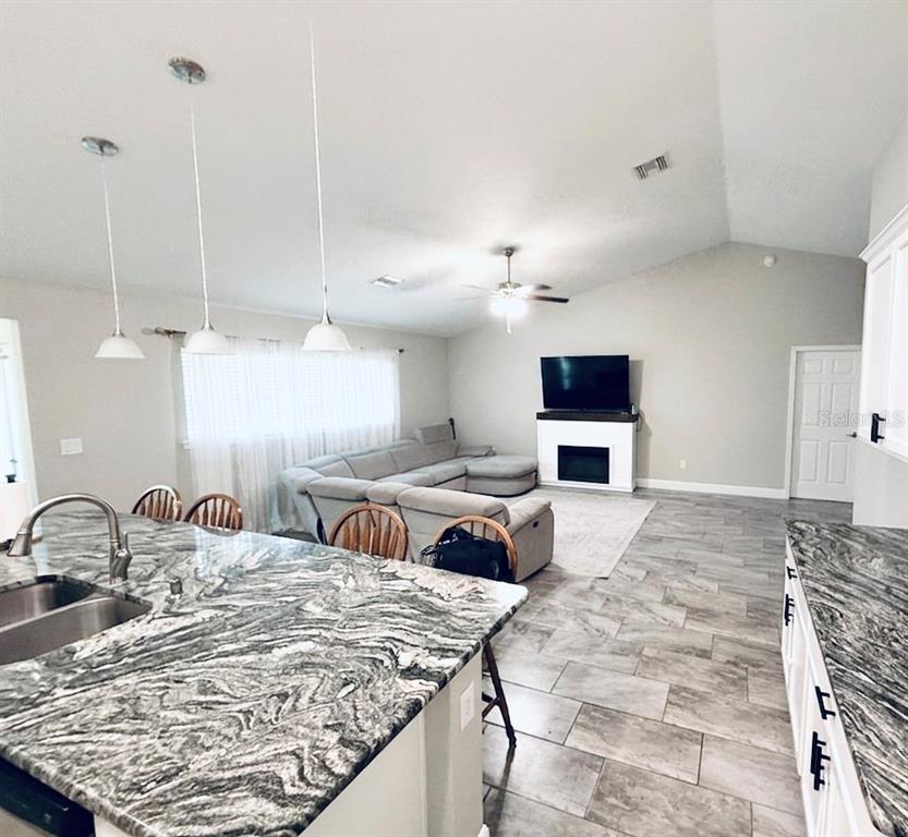 5601 Southwest 117th Lane Road Ocala, FL 34476 - Photo 2 of 15