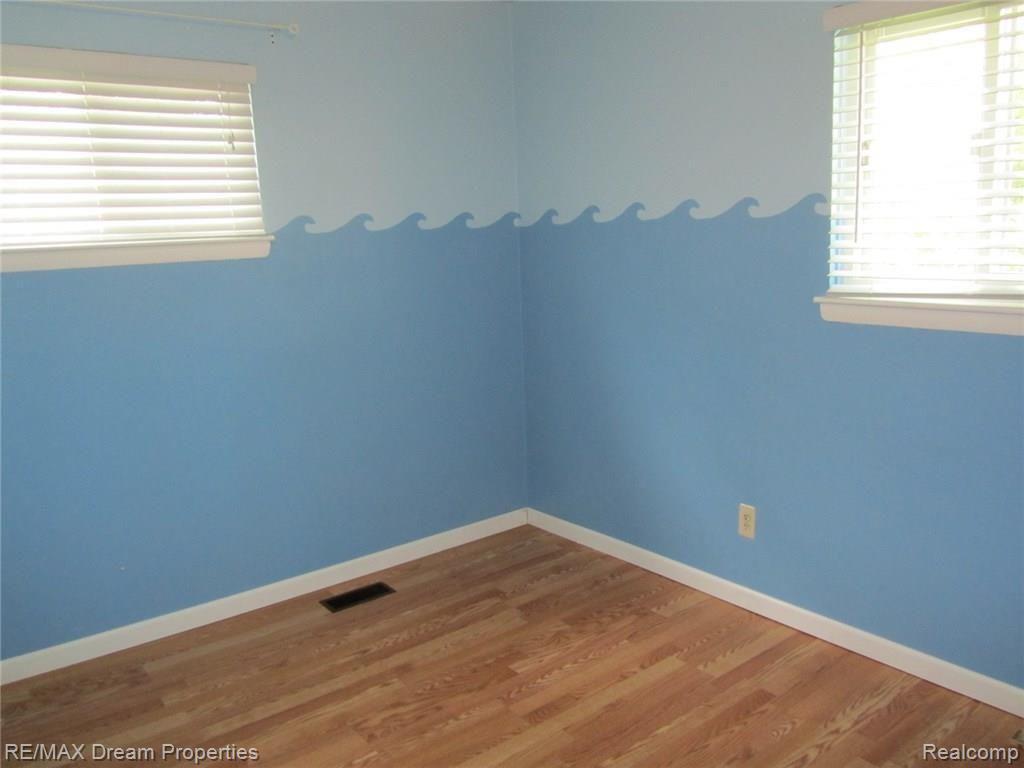 19189 Inkster Road Livonia, MI 48152 - Photo 13 of 20 IMG_5979.JPG