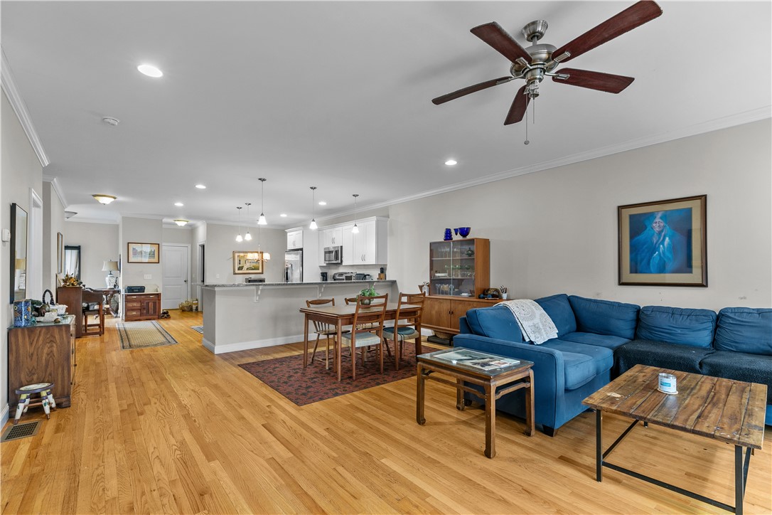 173 Bay Ridge Drive, Unit 19B Middletown, RI 02842 - Photo 13 of 35 Gallery Image 13