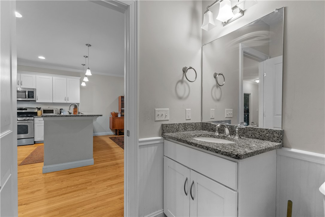 173 Bay Ridge Drive, Unit 19B Middletown, RI 02842 - Photo 20 of 35 Gallery Image 20