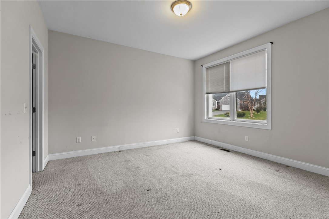173 Bay Ridge Drive, Unit 19B Middletown, RI 02842 - Photo 21 of 35 Gallery Image 21