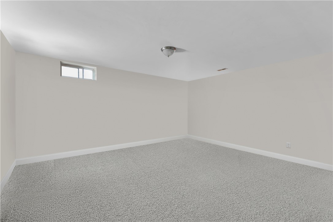 173 Bay Ridge Drive, Unit 19B Middletown, RI 02842 - Photo 29 of 35 Gallery Image 29