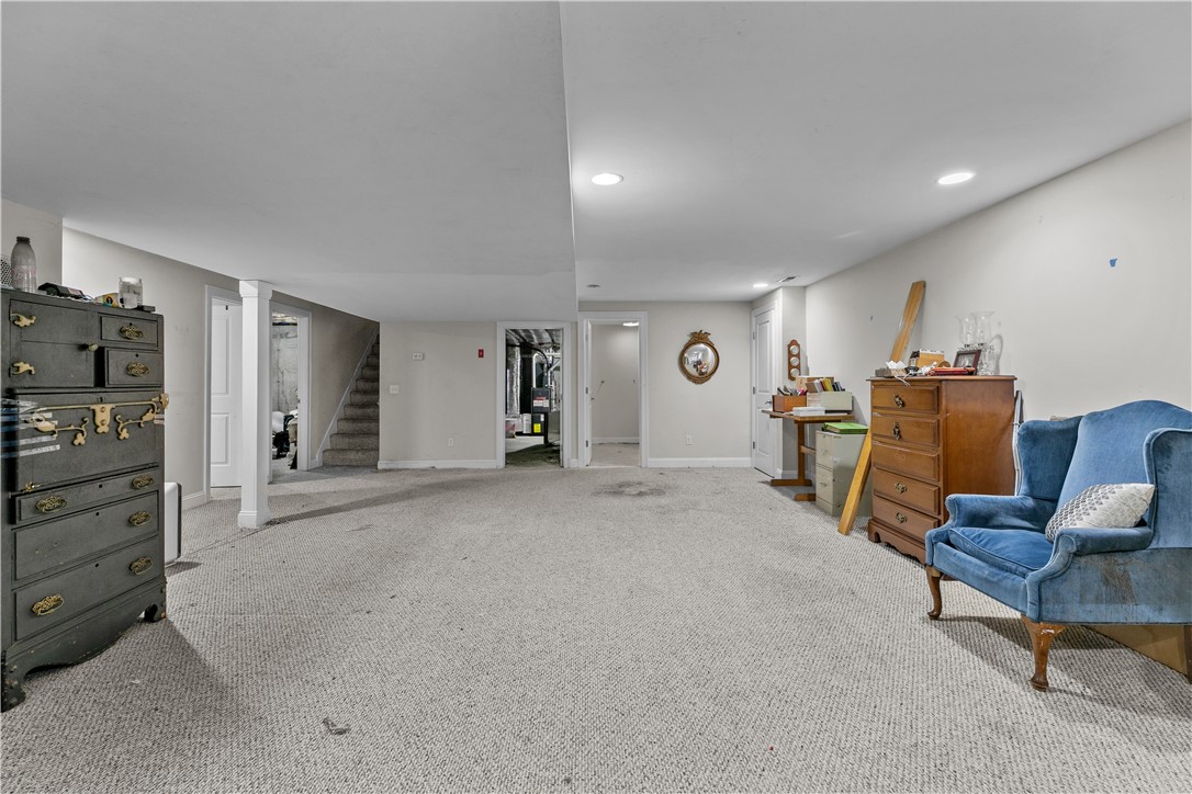 173 Bay Ridge Drive, Unit 19B Middletown, RI 02842 - Photo 32 of 35 Gallery Image 32