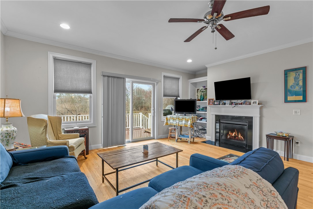 173 Bay Ridge Drive, Unit 19B Middletown, RI 02842 - Photo 9 of 35 Gallery Image 9