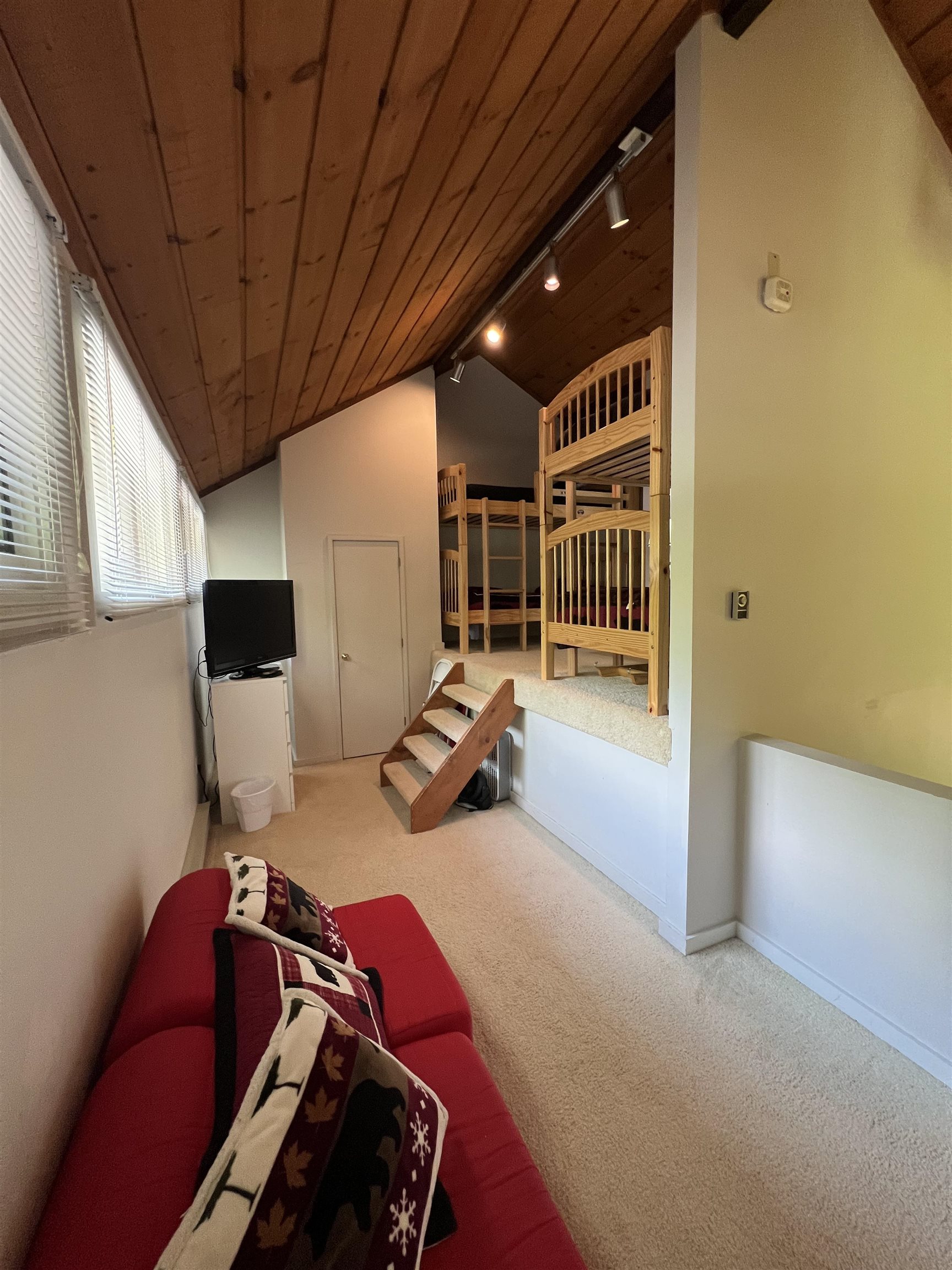 25 Potash Road, Unit 1 Lincoln, NH 03251 - Photo 27 of 33