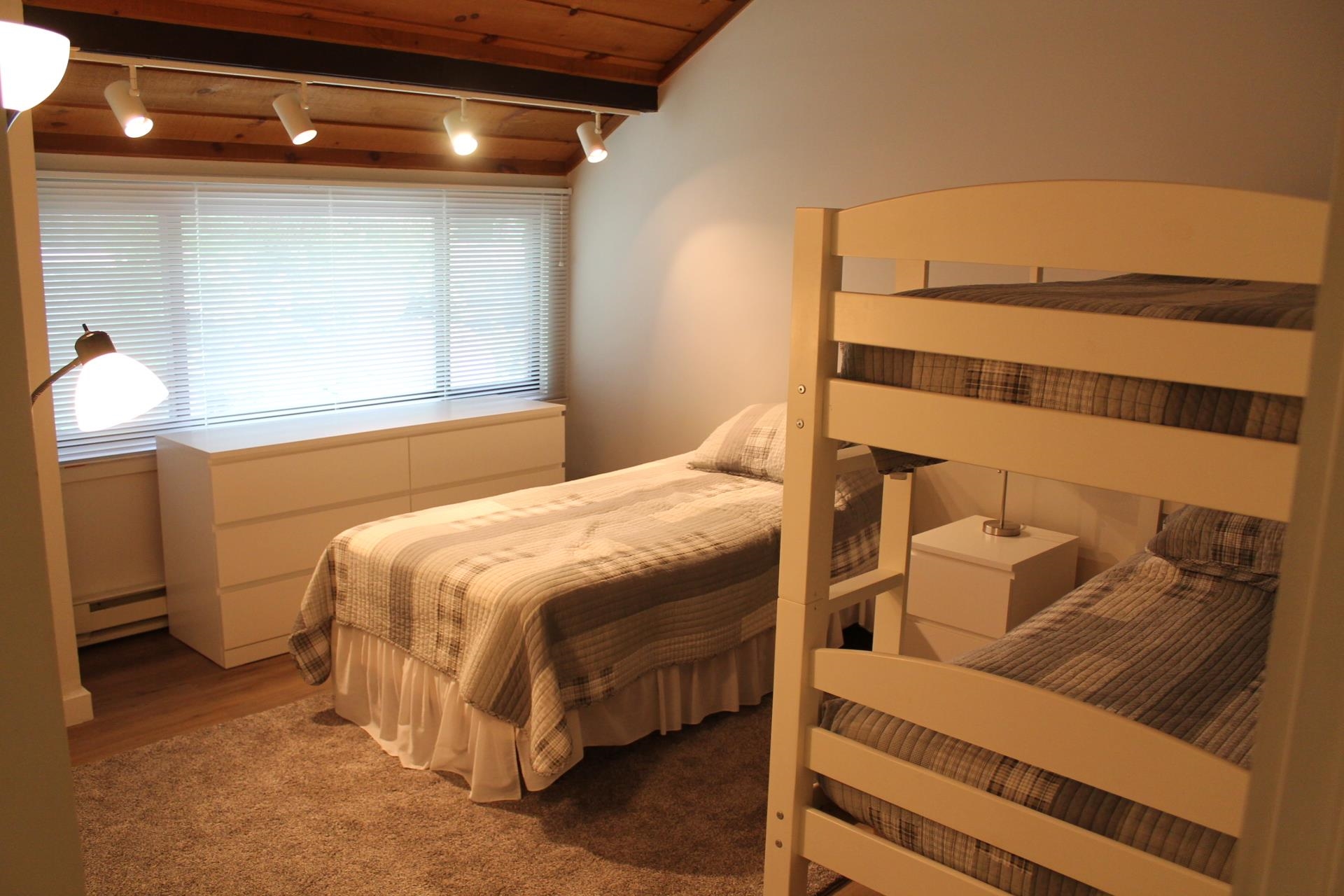 25 Potash Road, Unit 1 Lincoln, NH 03251 - Photo 10 of 33