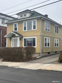 $350,000 | 72 Brainard Street, New London, CT 06320