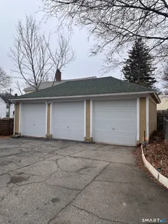 $350,000 | 72 Brainard Street, New London, CT 06320