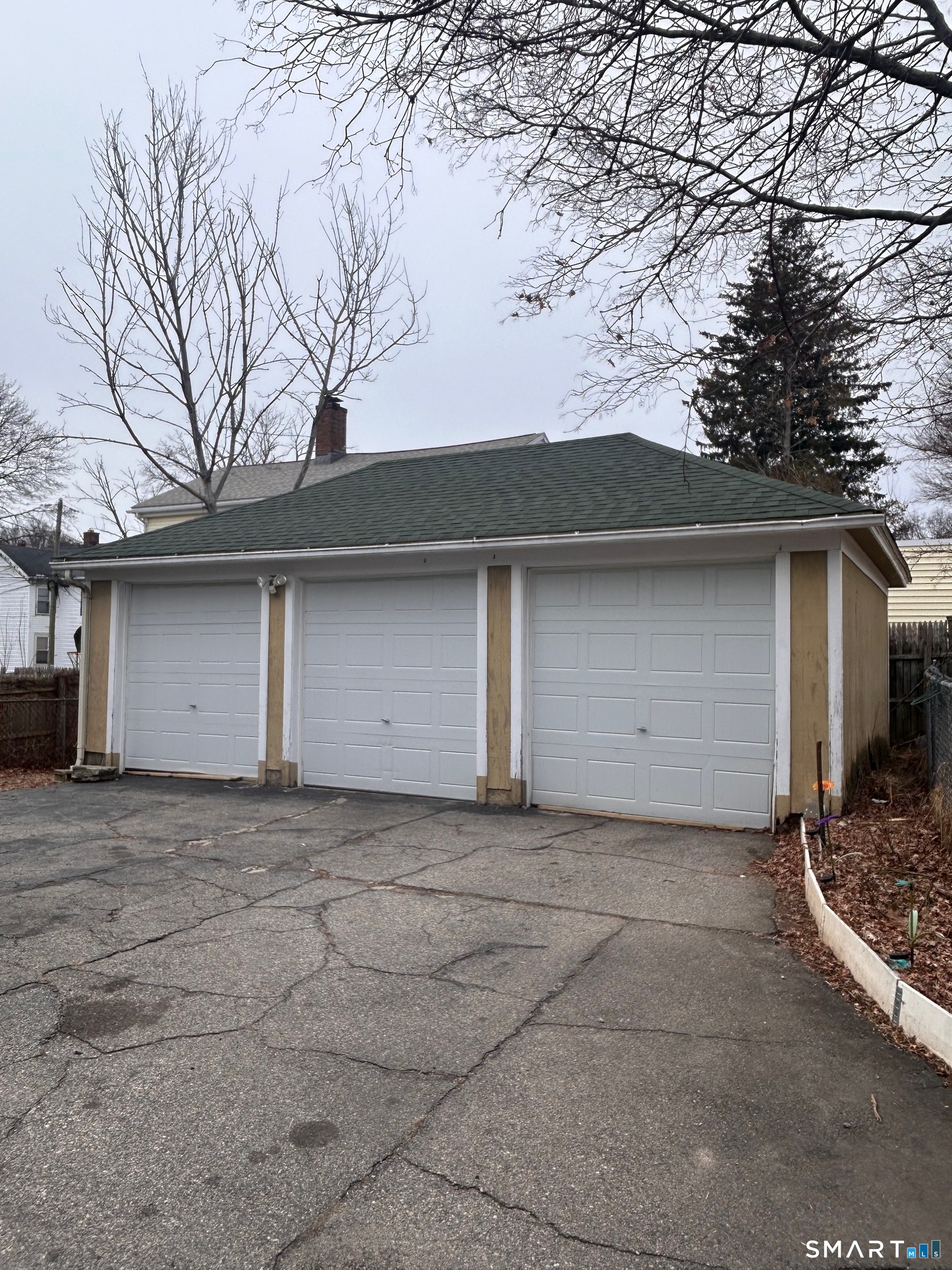 72 Brainard Street New London, CT 06320 - Photo 3 of 11 a view of a house with a outdoor space