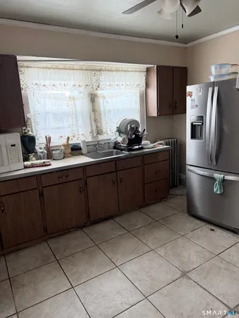 $350,000 | 72 Brainard Street, New London, CT 06320