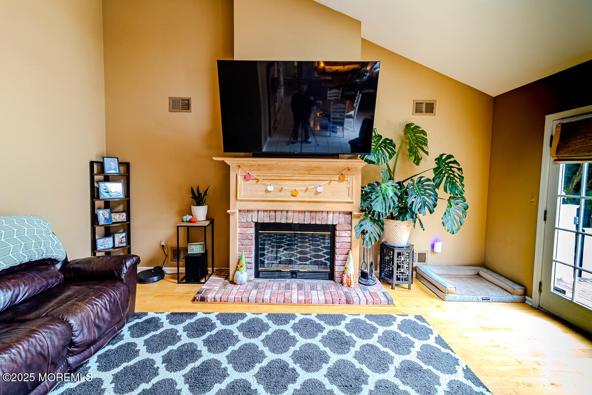 235 Pello Road Brick, NJ 08724 - Photo 15 of 40 235 PELLO-66